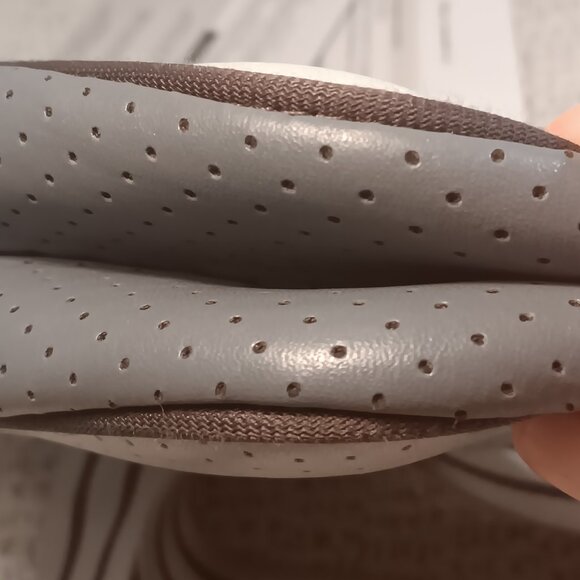 HAUTE SHORE women's 'Blair' Crossbody color block adjustable guitar strap purse - Picture 8 of 15